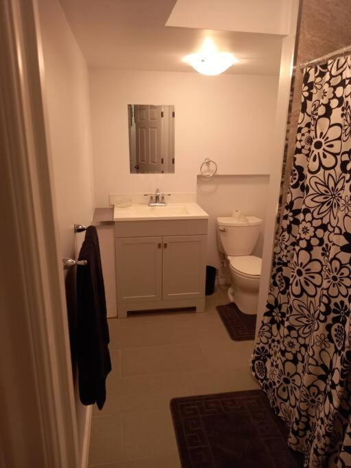 Adorable Private Suite In Ajax, Unique 2 Story Exterior foto