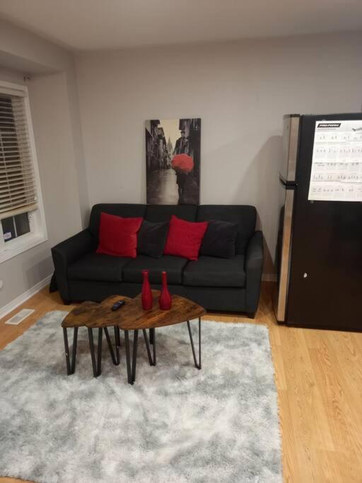 Adorable Private Suite In Ajax, Unique 2 Story Exterior foto